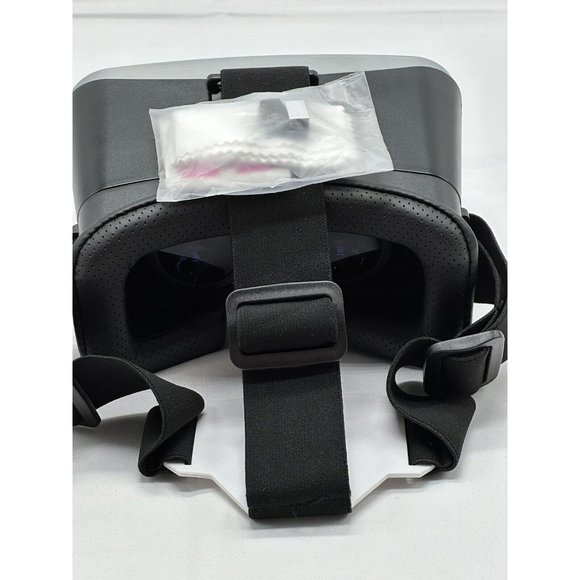 Harbor 3D VR Headset with Anti-Blue Light Lens to protect Eyes - Picture 2 of 9